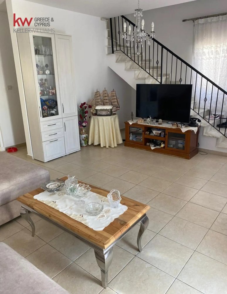 4 chambres Villa à Oroklini, Larnaka, Chypre No. 40239