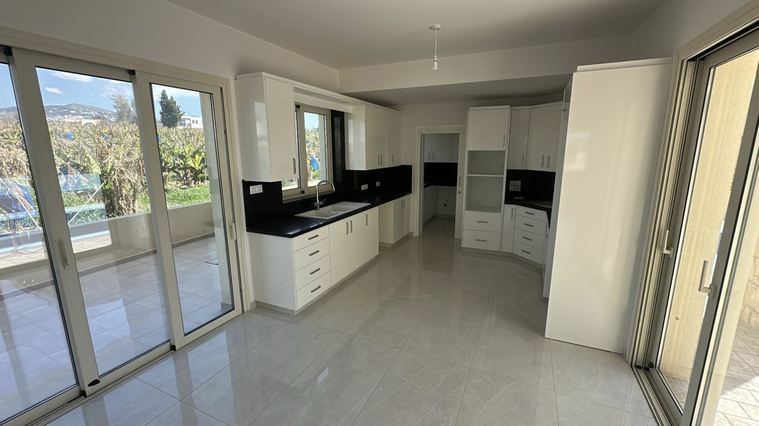 3 bedrooms Villa in Kissonerga, Paphos, Cyprus No. 60521