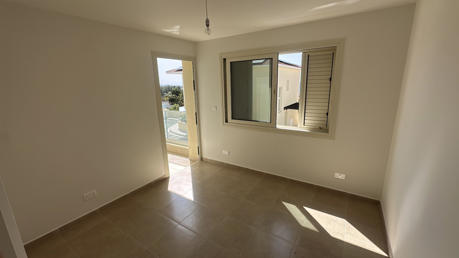 3 bedrooms Villa in Kissonerga, Paphos, Cyprus No. 60521