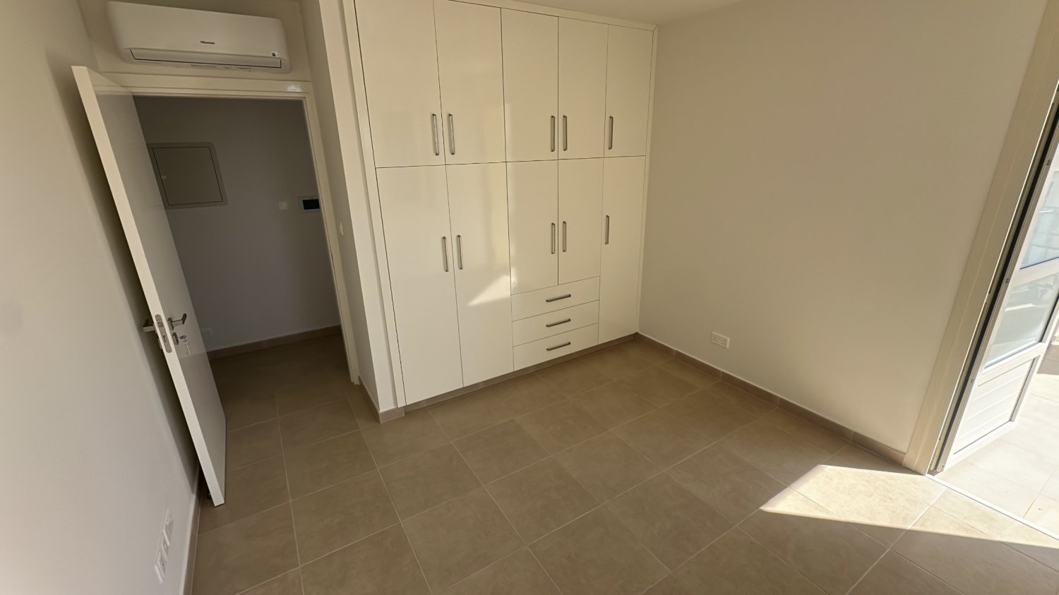 3 bedrooms Villa in Kissonerga, Paphos, Cyprus No. 60521