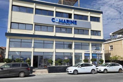 152m2 Propriété commerciale à Larnaca, Larnaka, Chypre No. 61513