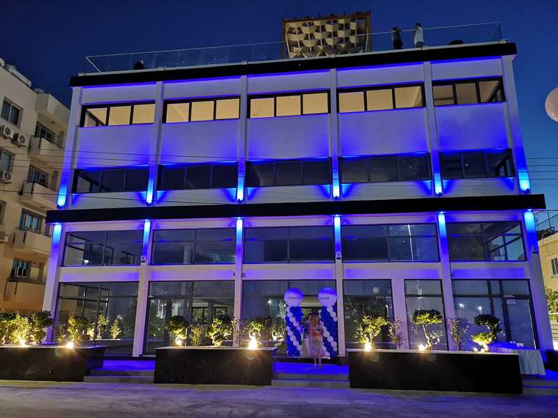 152m2 Propriété commerciale à Larnaca, Larnaka, Chypre No. 61513