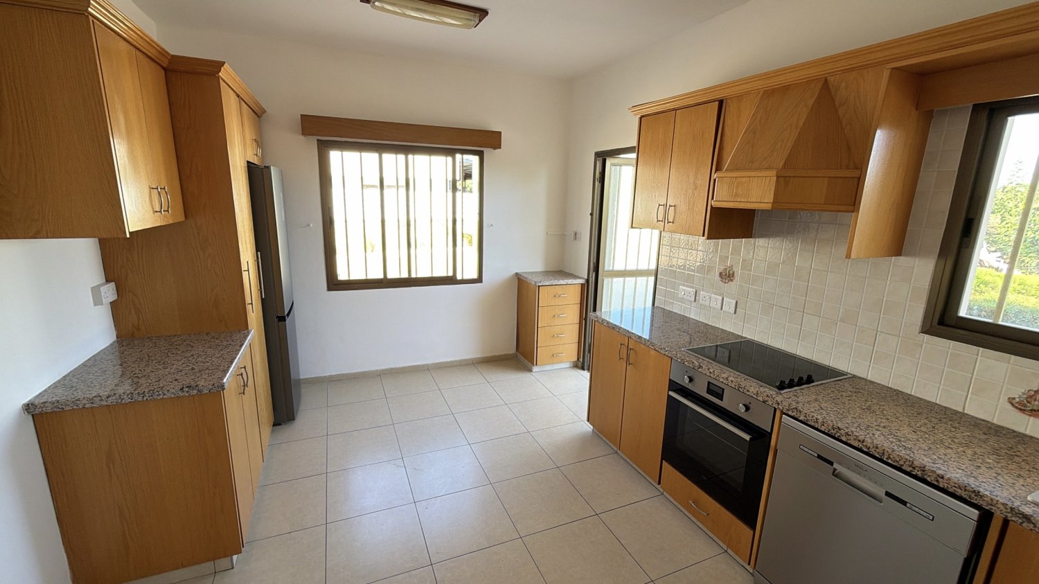 3 dormitorios Villa en Pegeia, Paphos, Chipre No. 60873