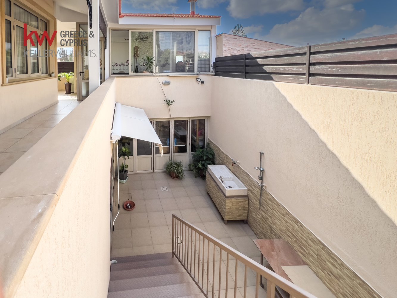 5 chambres Villa à Aradippou, Larnaka, Chypre No. 40619