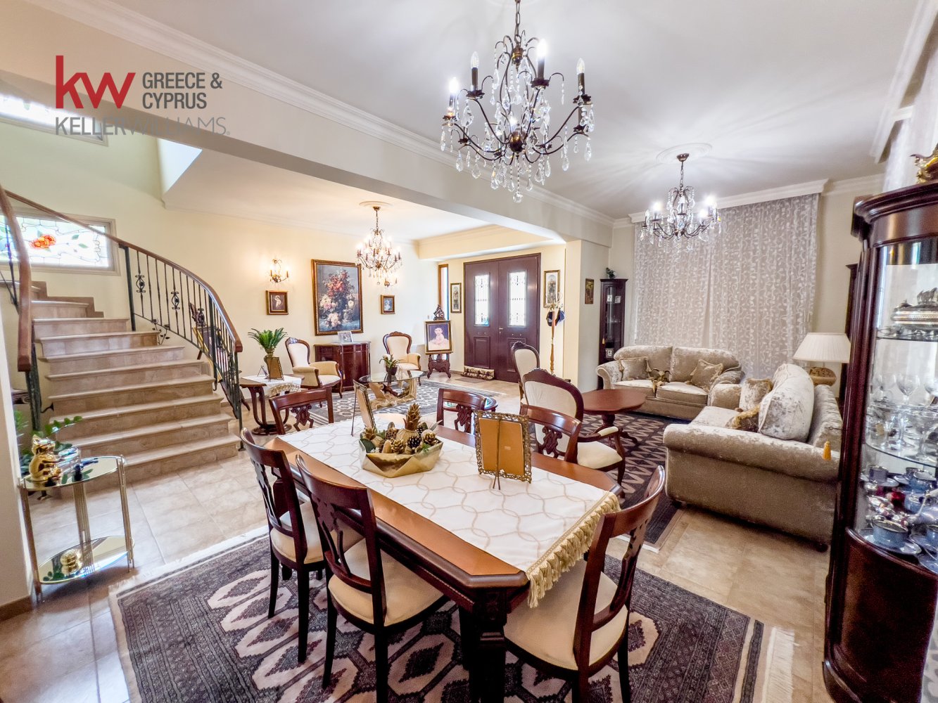 5 chambres Villa à Aradippou, Larnaka, Chypre No. 40619
