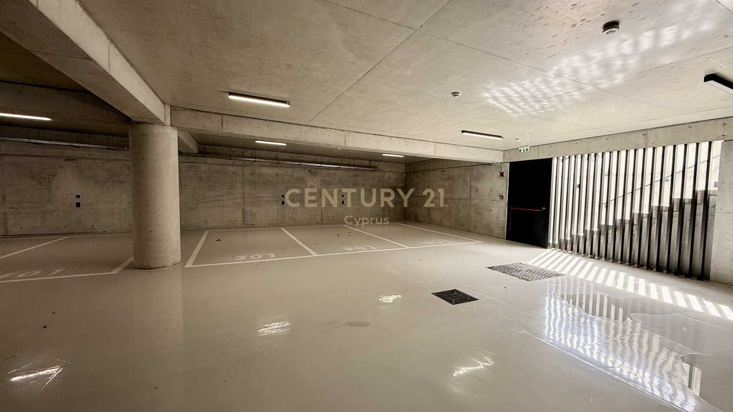 375m2 Bureau à Mesa Geitonia, Limassol, Chypre No. 55258