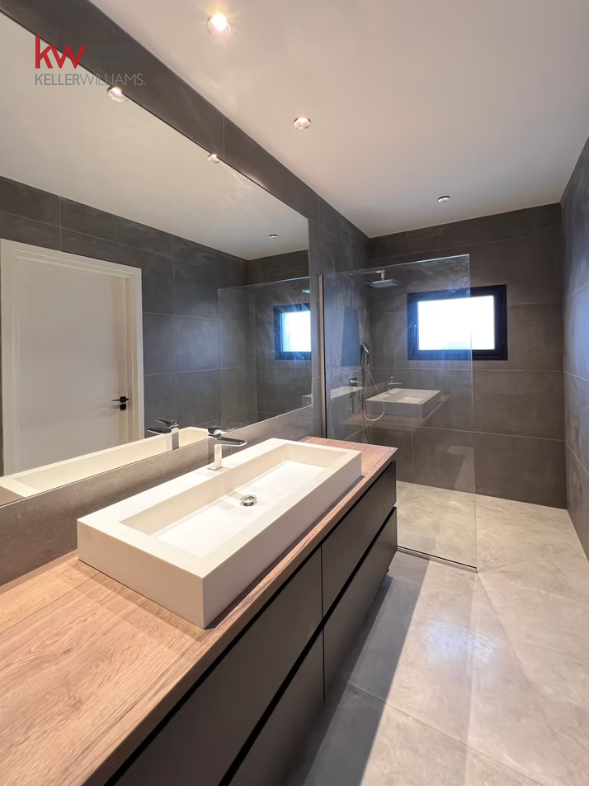 7 bedrooms Villa in Latsia, Nicosia, Cyprus No. 61215