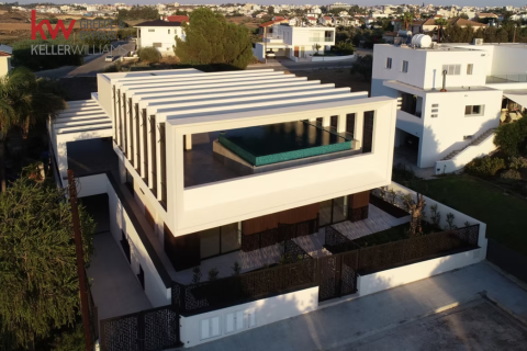 7 bedrooms Villa in Latsia, Nicosia, Cyprus No. 61215