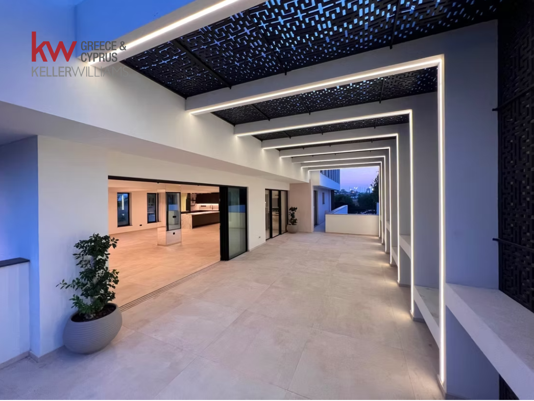 7 bedrooms Villa in Latsia, Nicosia, Cyprus No. 61215