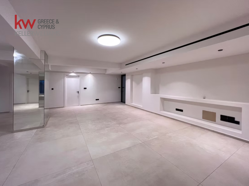 7 bedrooms Villa in Latsia, Nicosia, Cyprus No. 61215