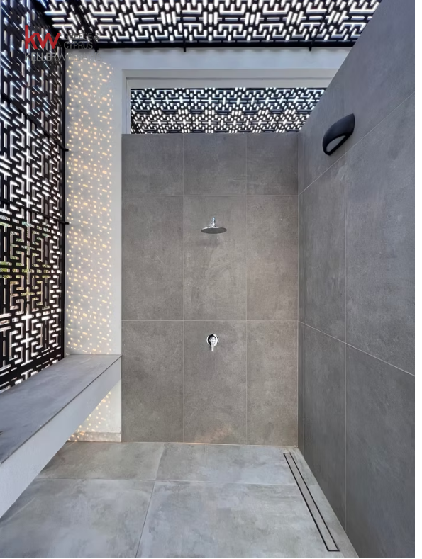 7 bedrooms Villa in Latsia, Nicosia, Cyprus No. 61215