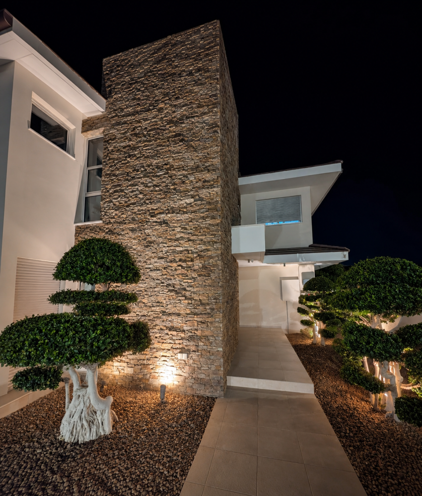 5 bedrooms Villa in Limassol, Cyprus No. 61587