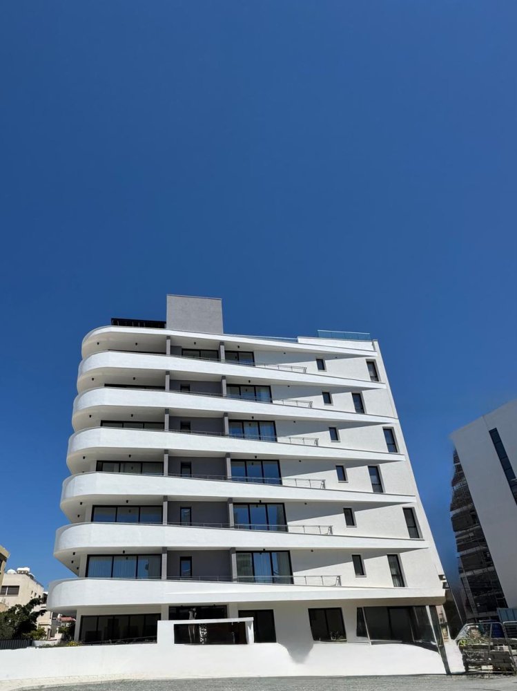3 bedrooms Apartment in Limassol, Cyprus No. 61868