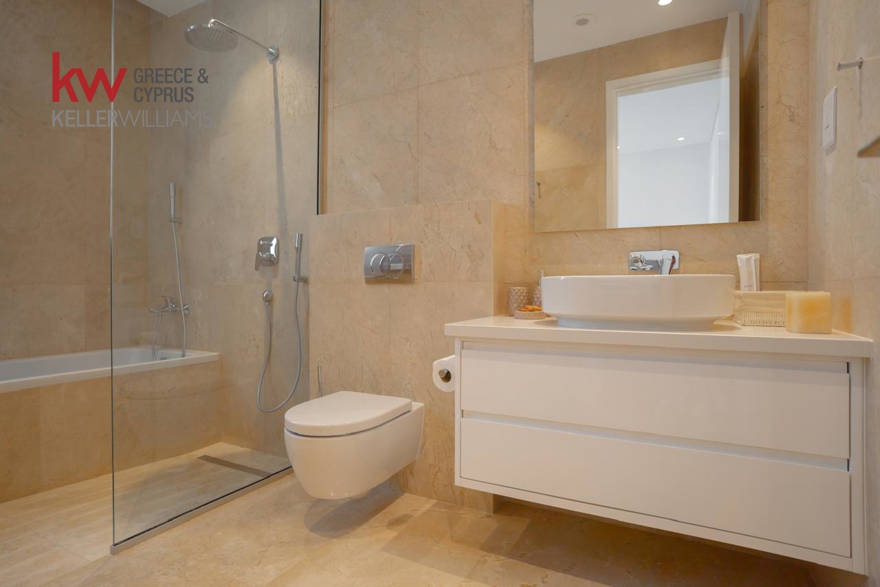 3 dormitorios Apartamento en Paphos, Chipre No. 61292
