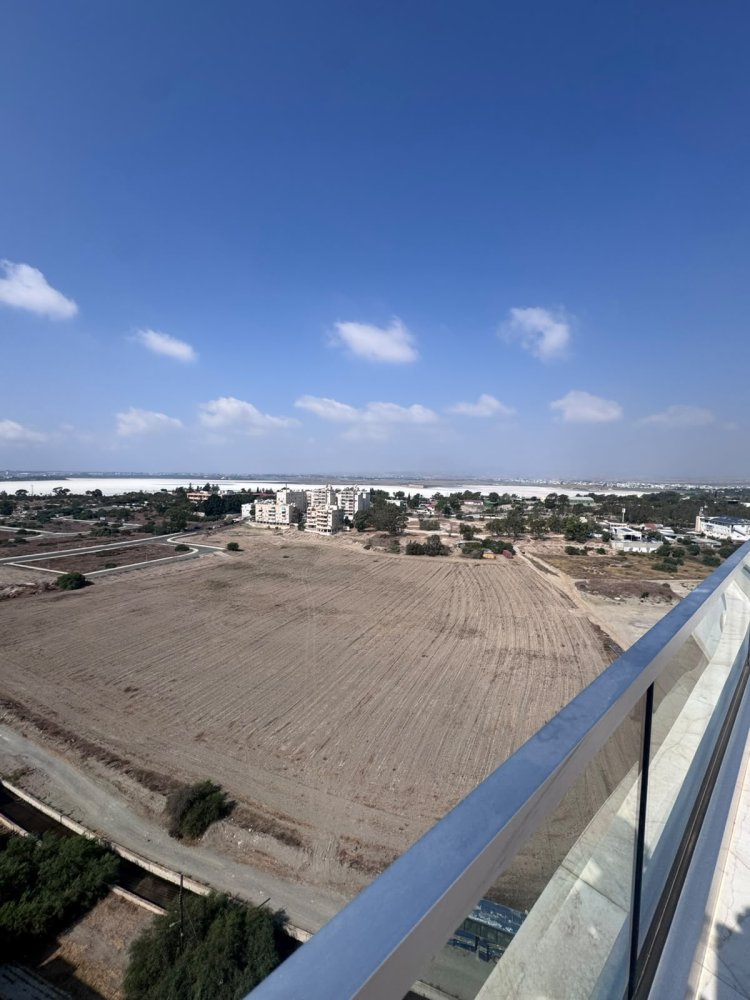 2 dormitorios Apartamento en Larnaca, Larnaka, Chipre No. 61561