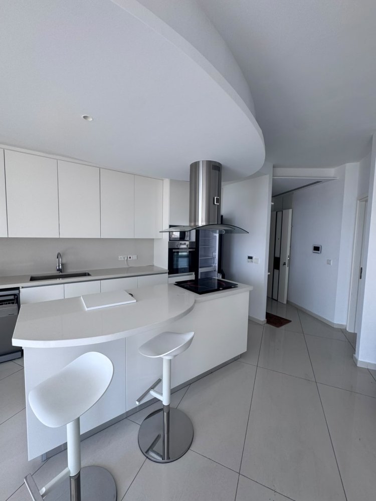2 dormitorios Apartamento en Larnaca, Larnaka, Chipre No. 61561