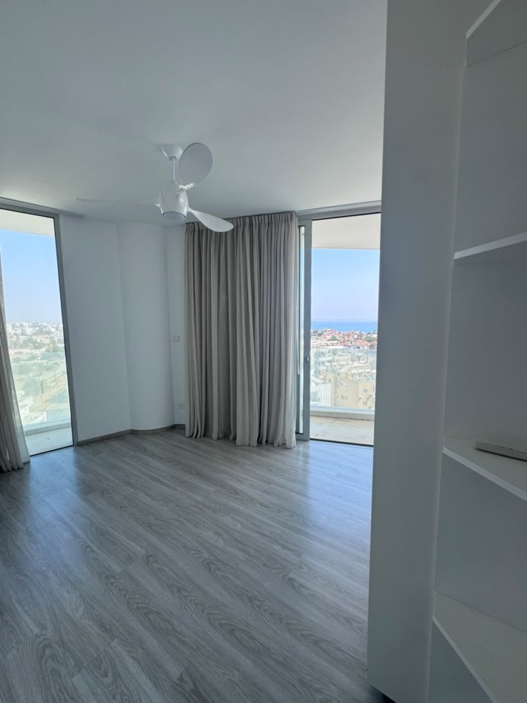 2 dormitorios Apartamento en Larnaca, Larnaka, Chipre No. 61561