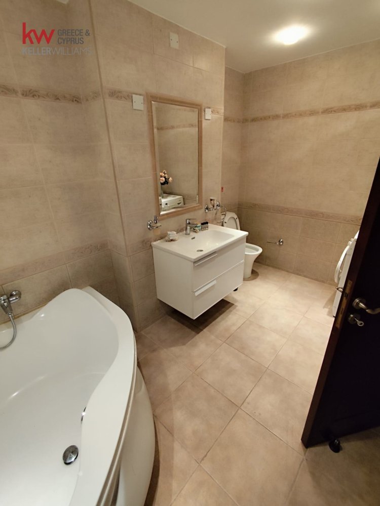 3 chambres Appartement à Germasogeia, Limassol, Chypre No. 39759