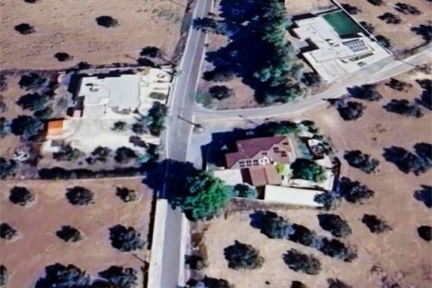 837m2 Land in Agia Varvara, Nicosia, Cyprus No. 62469