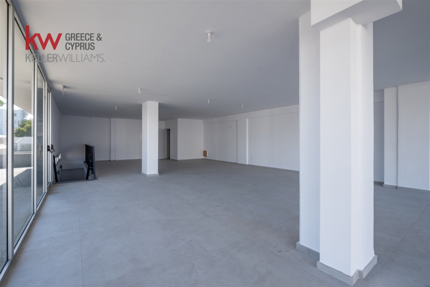 106m2 Shop in Strovolos, Nicosia, Cyprus No. 60304
