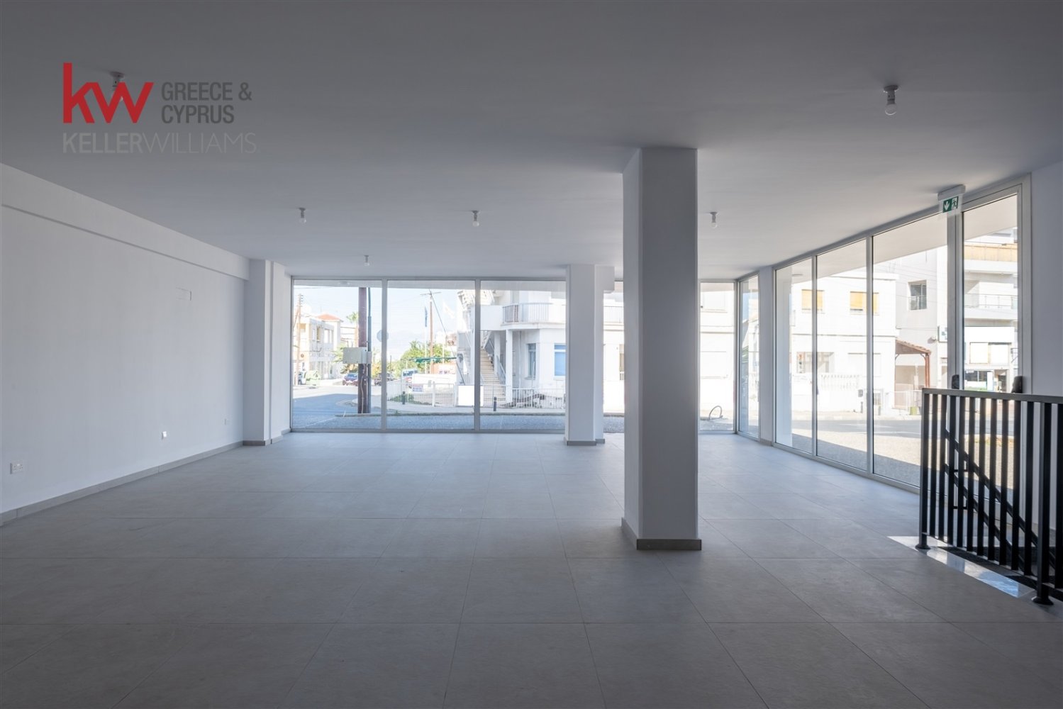 106m2 Shop in Strovolos, Nicosia, Cyprus No. 60304