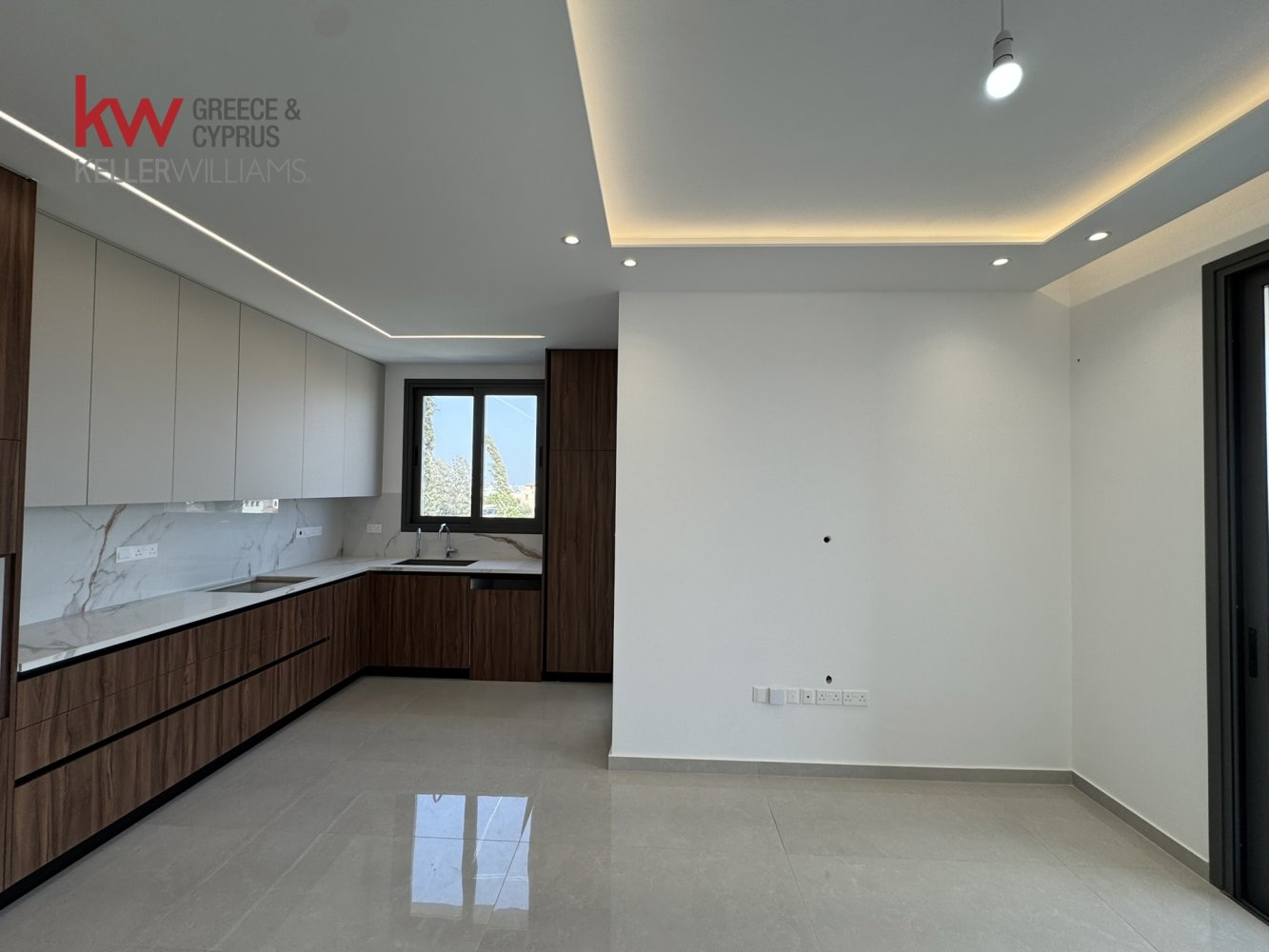 2 chambres Appartement à Aradippou, Larnaka, Chypre No. 40101