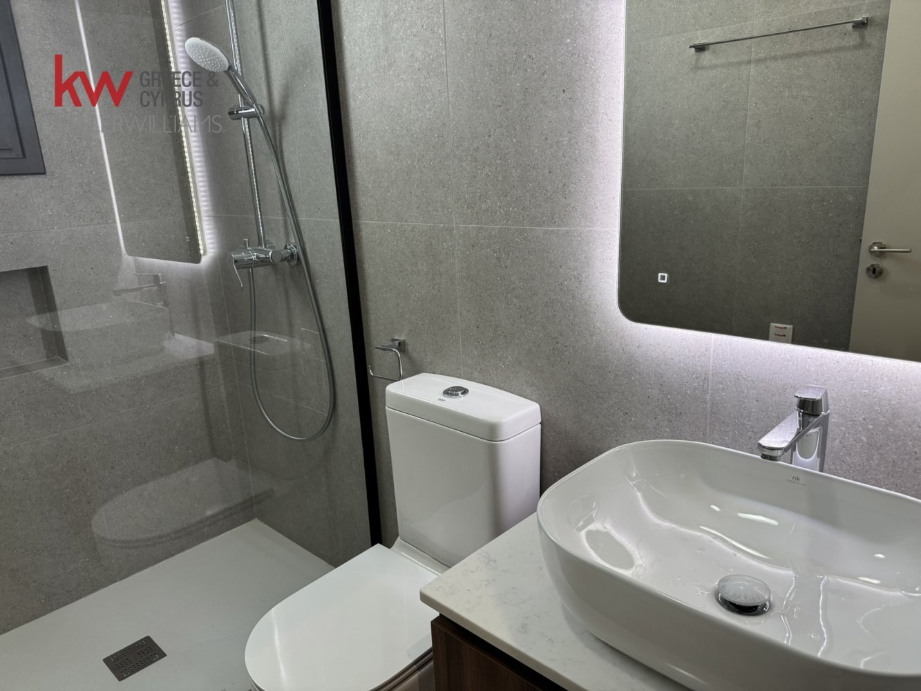 2 chambres Appartement à Aradippou, Larnaka, Chypre No. 40101