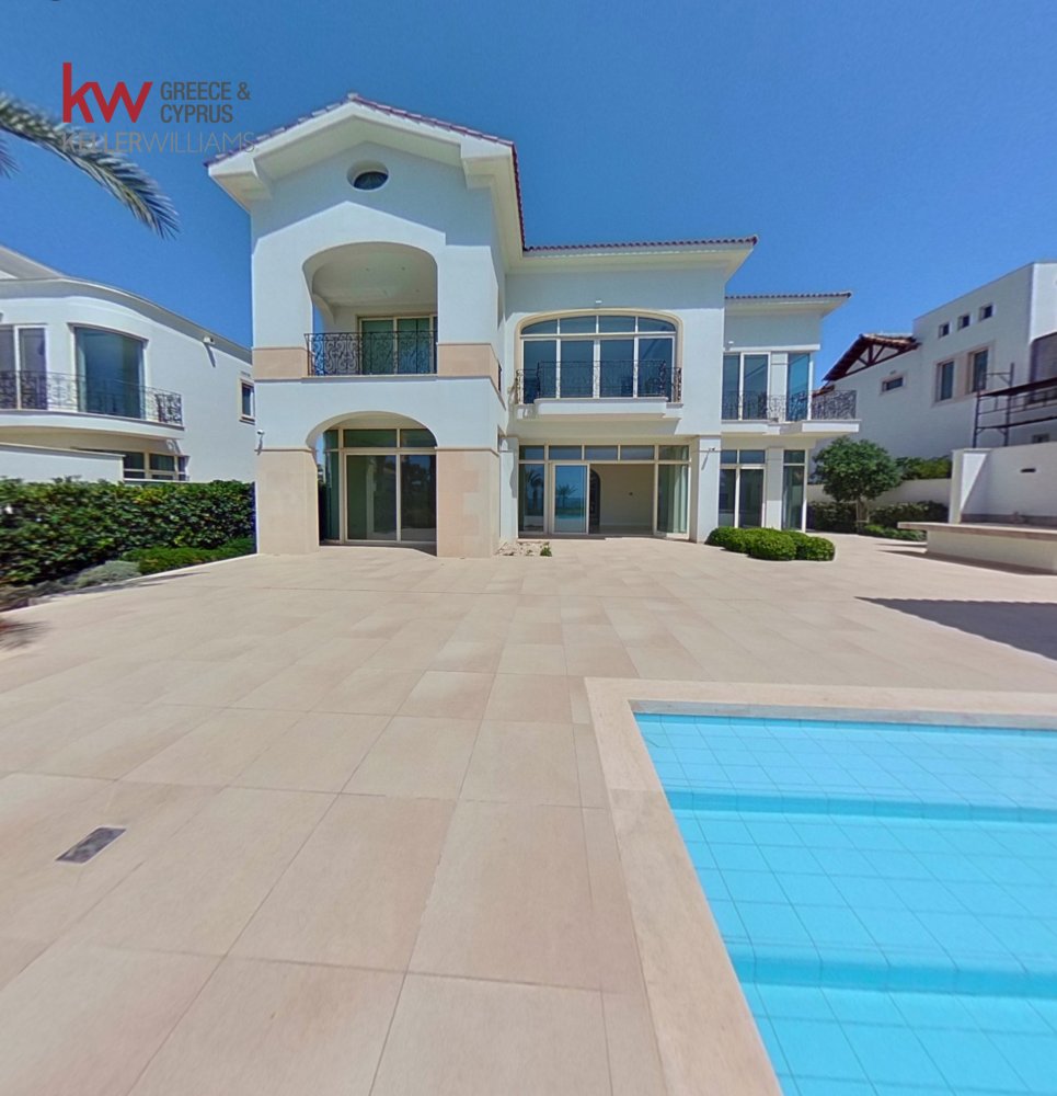 6 bedrooms Villa in Pervolia, Larnaka, Cyprus No. 40148