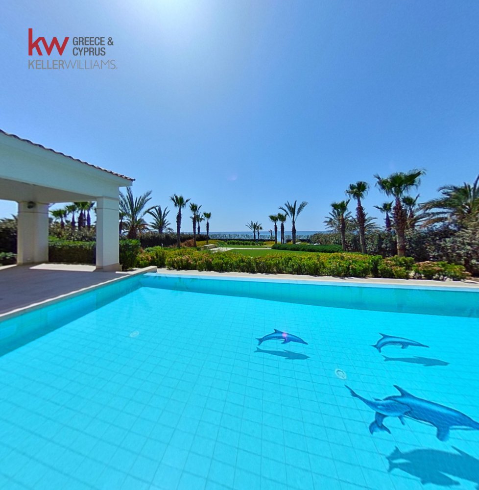 6 bedrooms Villa in Pervolia, Larnaka, Cyprus No. 40148