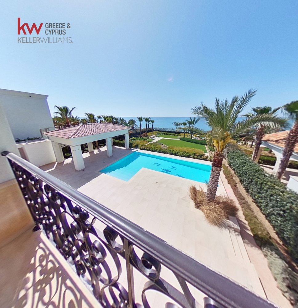 6 bedrooms Villa in Pervolia, Larnaka, Cyprus No. 40148