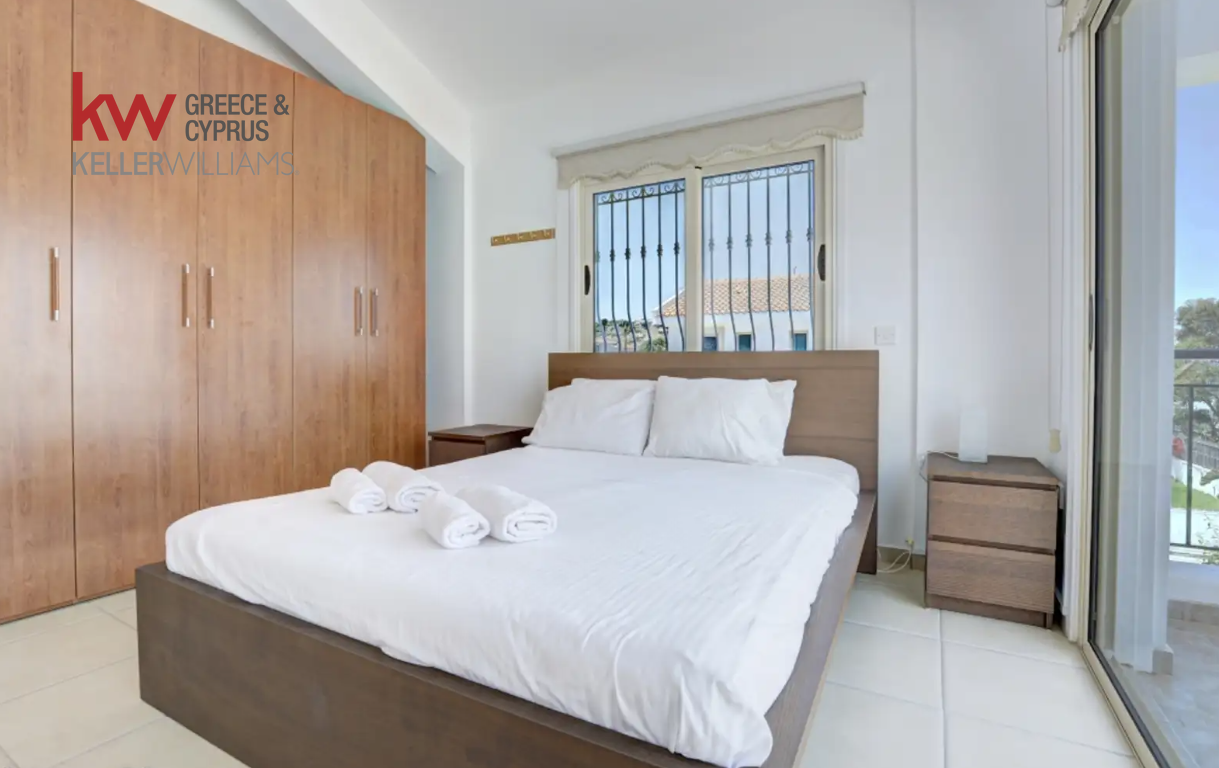 4 bedrooms Villa in Paralimni, Ammochostos, Cyprus No. 39944