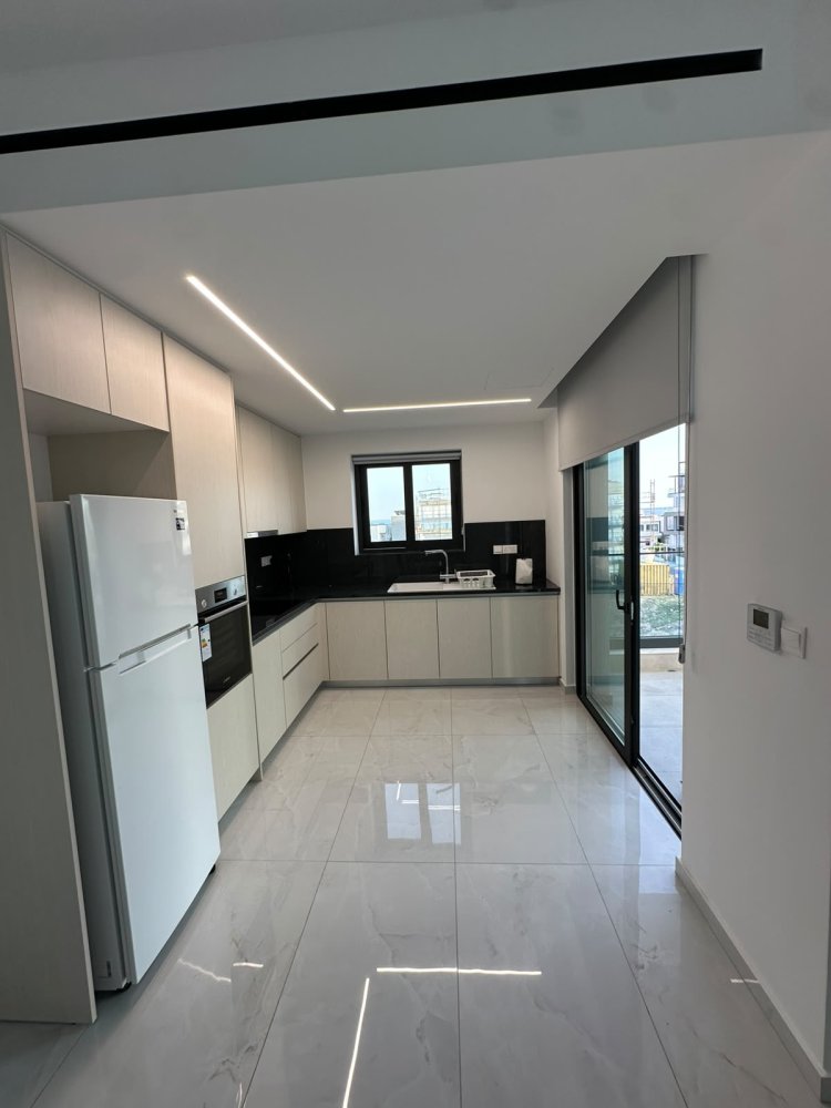 2 bedrooms Apartment in Germasogeia, Limassol, Cyprus No. 60730