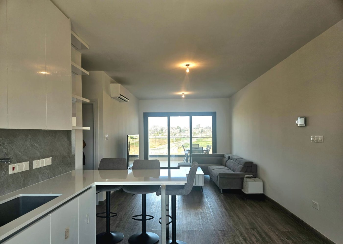 2 bedrooms Apartment in Larnaca, Larnaka, Cyprus No. 62351