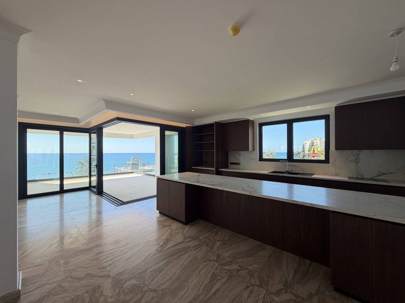 4 bedrooms Penthouse in Limassol, Cyprus No. 63650