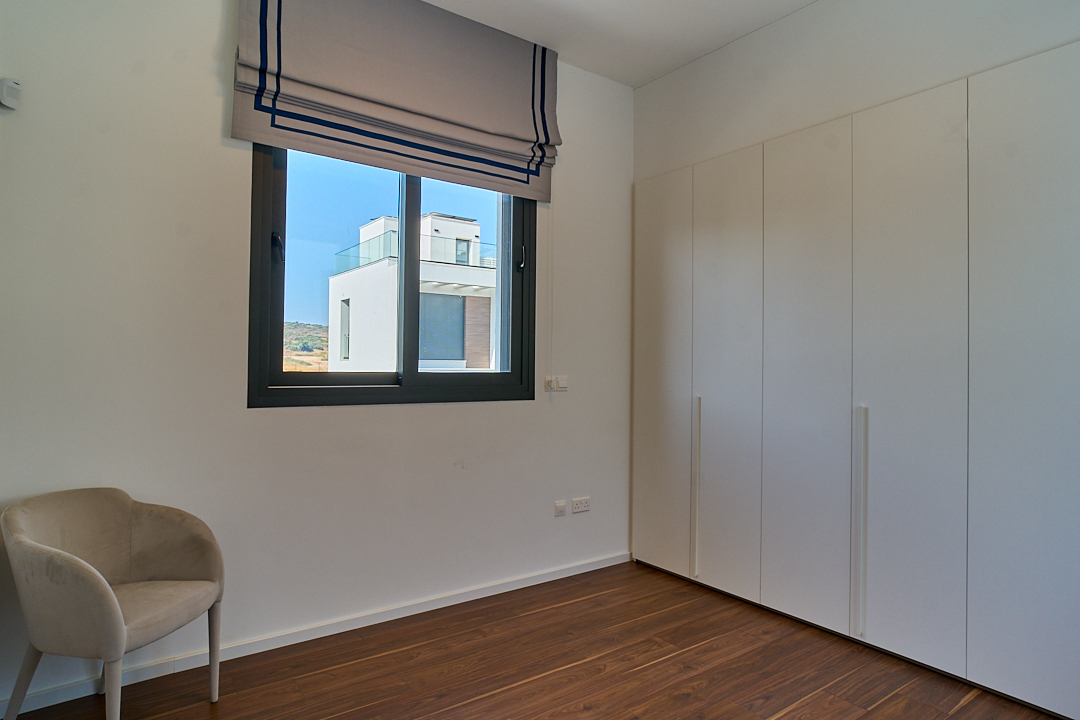 4 bedrooms Villa in Germasogeia, Limassol, Cyprus No. 61988