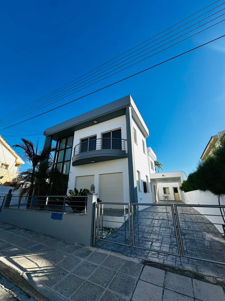4 dormitorios Villa en Agios Athanasios, Limassol, Chipre No. 62795