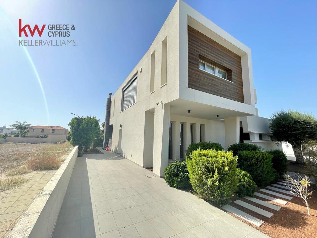6 bedrooms Villa in Pyla, Larnaka, Cyprus No. 40183
