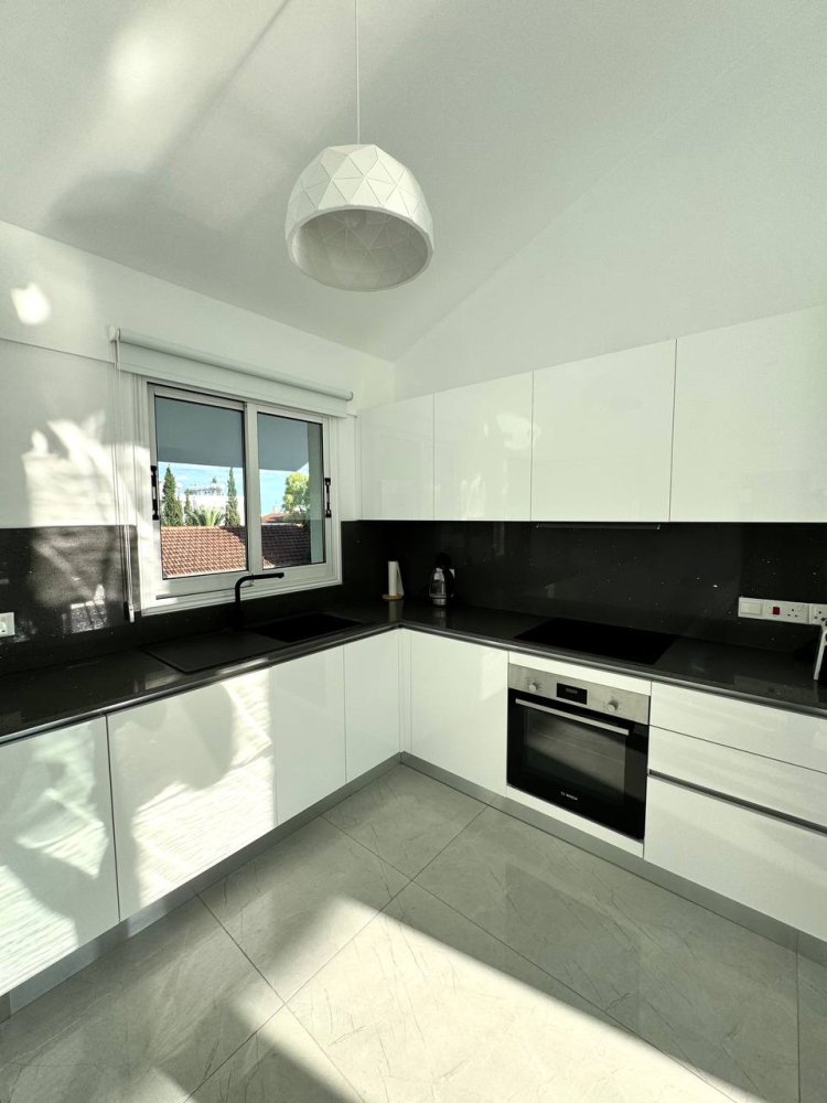 3 bedrooms Apartment in Parekklisia, Limassol, Cyprus No. 62097
