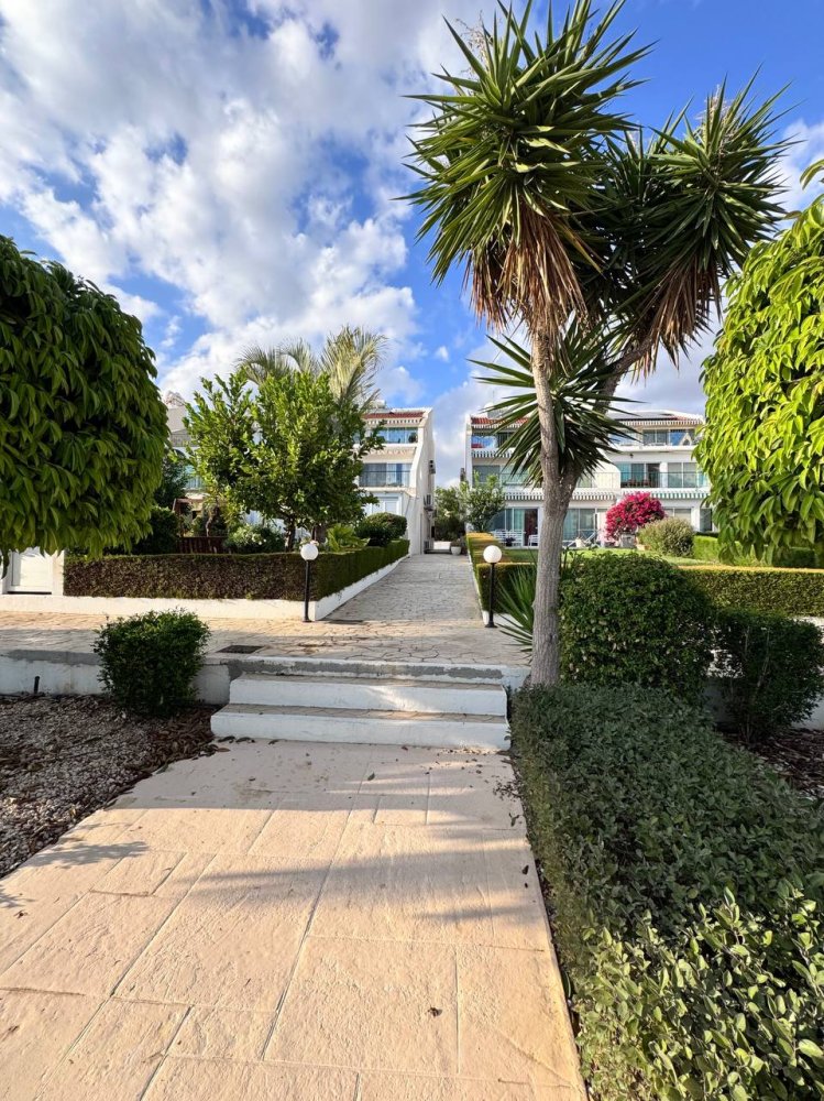 3 bedrooms Apartment in Parekklisia, Limassol, Cyprus No. 62097