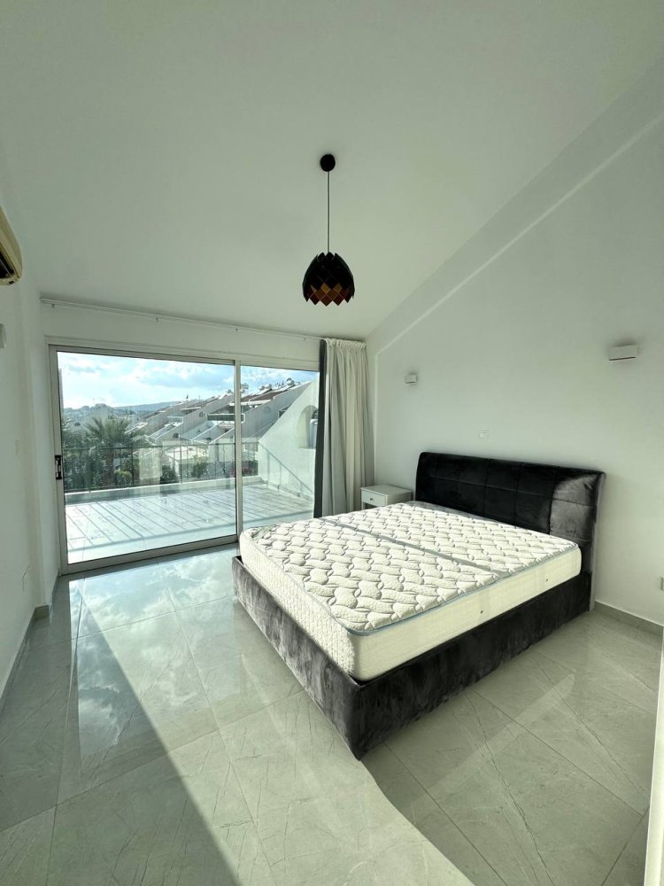 3 bedrooms Apartment in Parekklisia, Limassol, Cyprus No. 62097