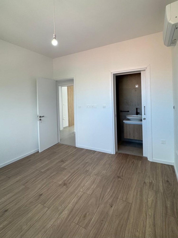 2 bedrooms Apartment in Germasogeia, Limassol, Cyprus No. 62725
