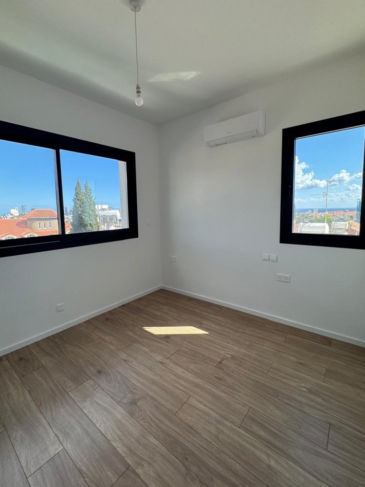 2 bedrooms Apartment in Germasogeia, Limassol, Cyprus No. 62725