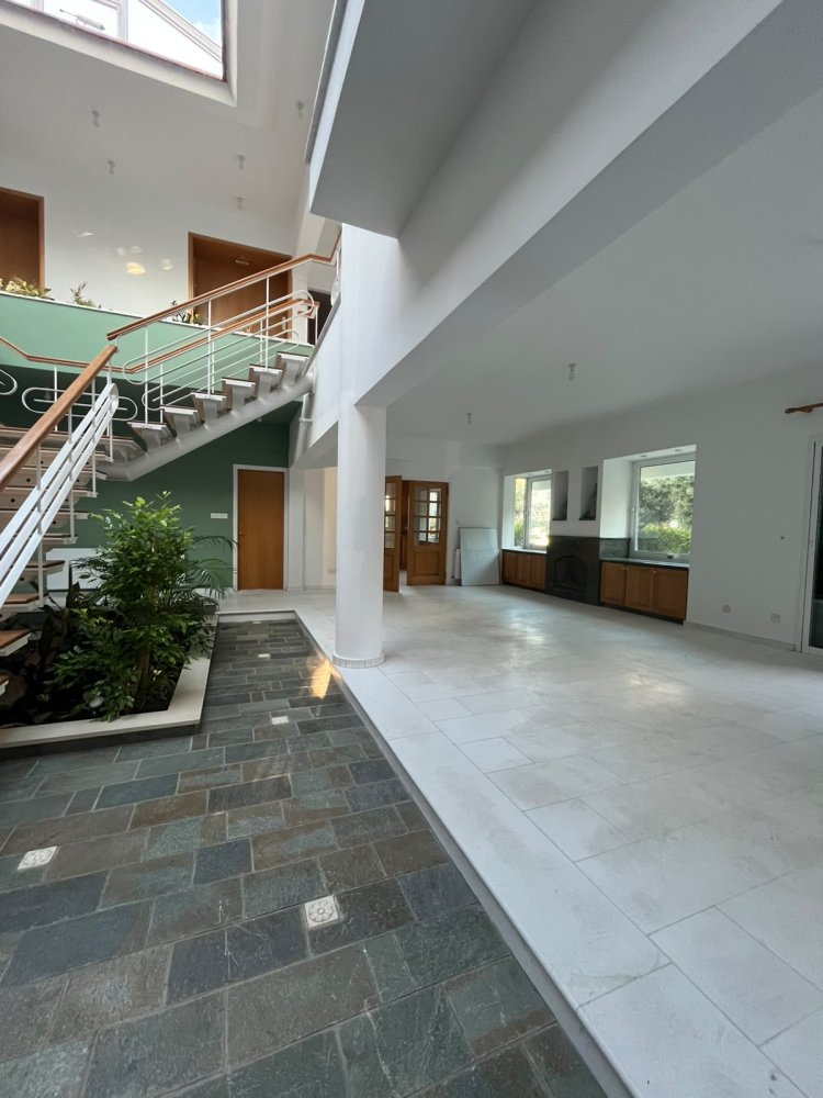 8 habitaciones Local comercial en Limassol, Chipre No. 62256