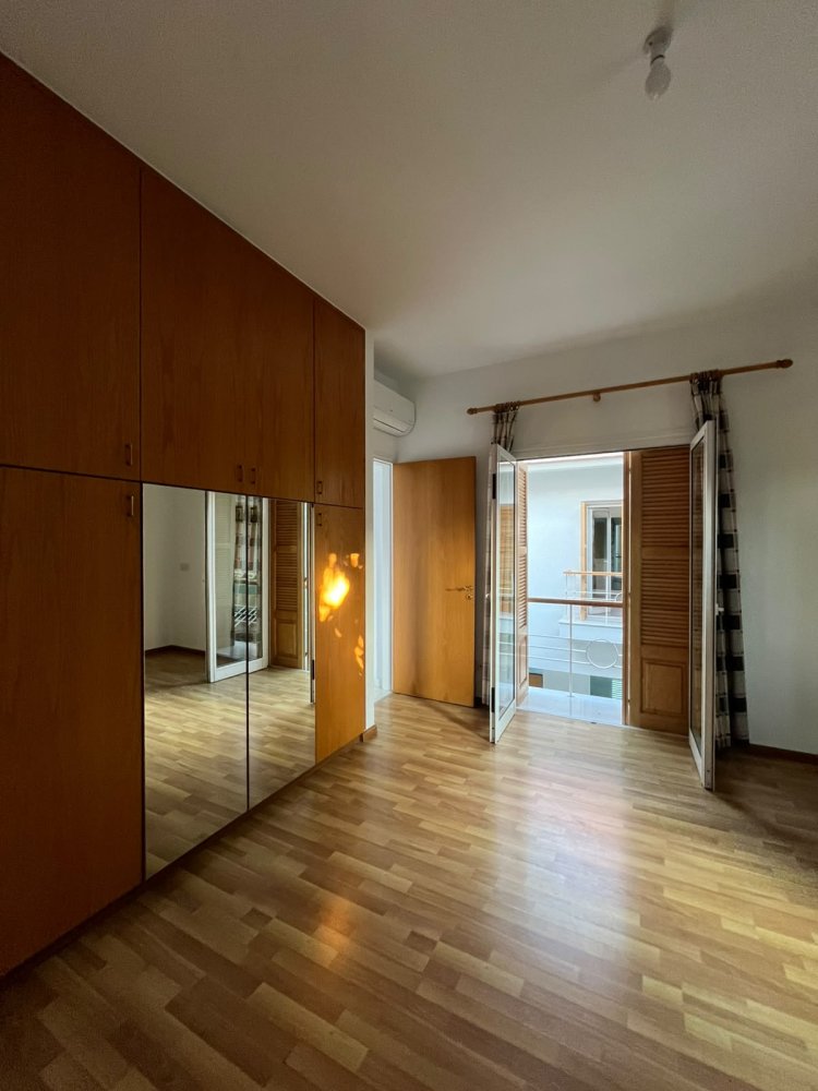 8 habitaciones Local comercial en Limassol, Chipre No. 62256