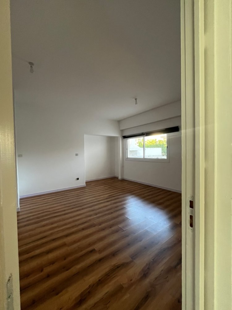 8 habitaciones Local comercial en Limassol, Chipre No. 62256