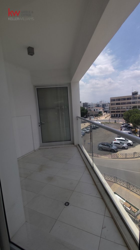 6 rooms Office in Nicosia, Cyprus No. 40138