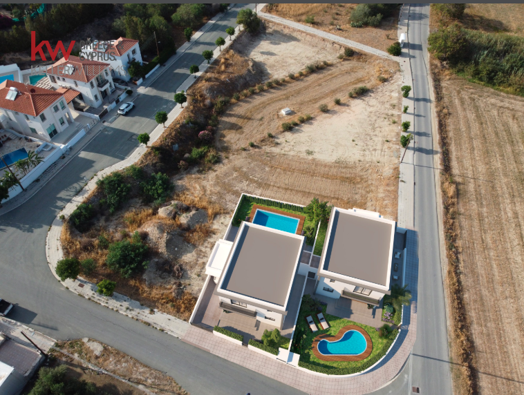 4 bedrooms Villa in Oroklini, Larnaka, Cyprus No. 39899