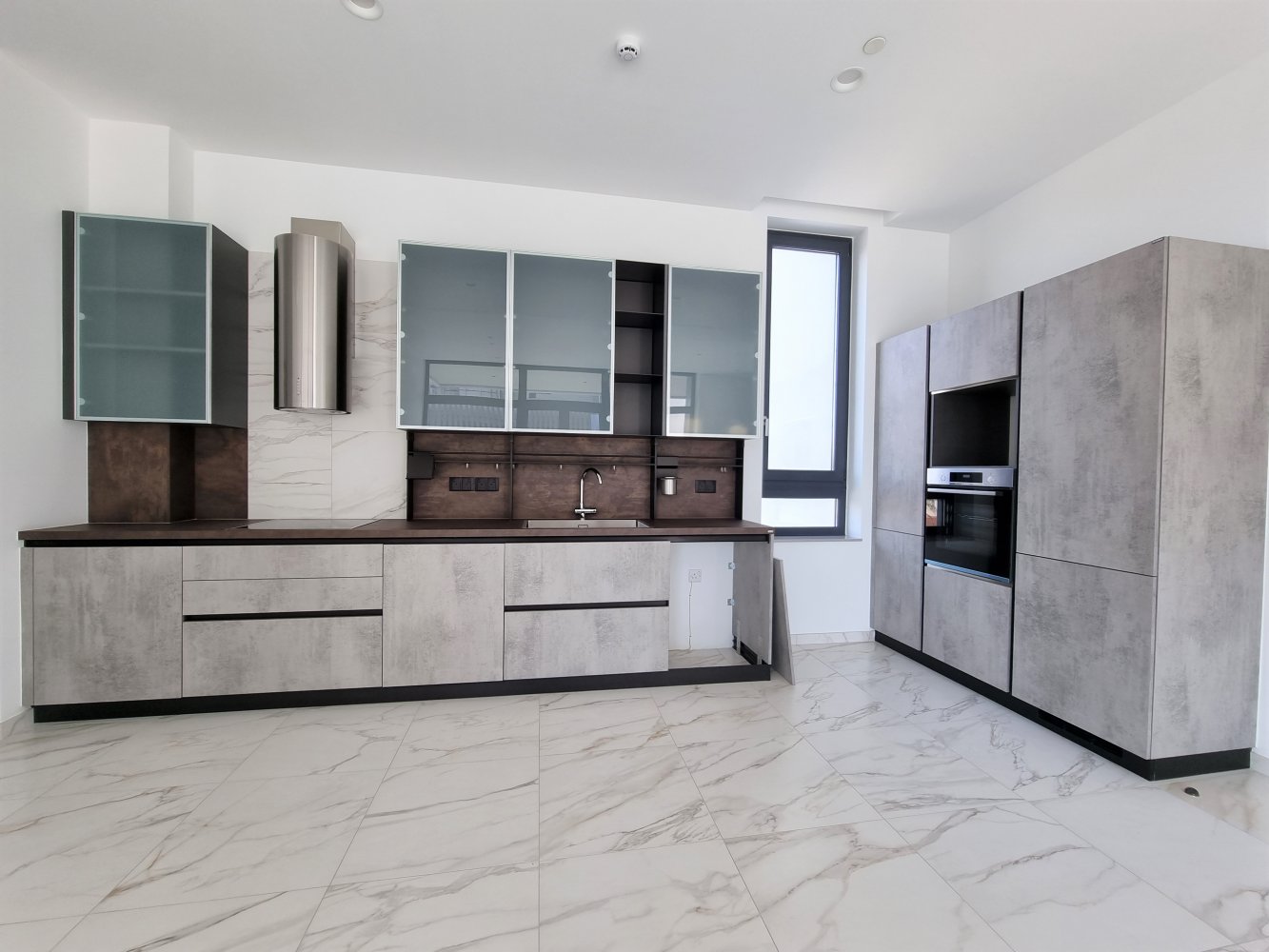 85m2 Apartment in Germasogeia, Limassol, Cyprus No. 61996