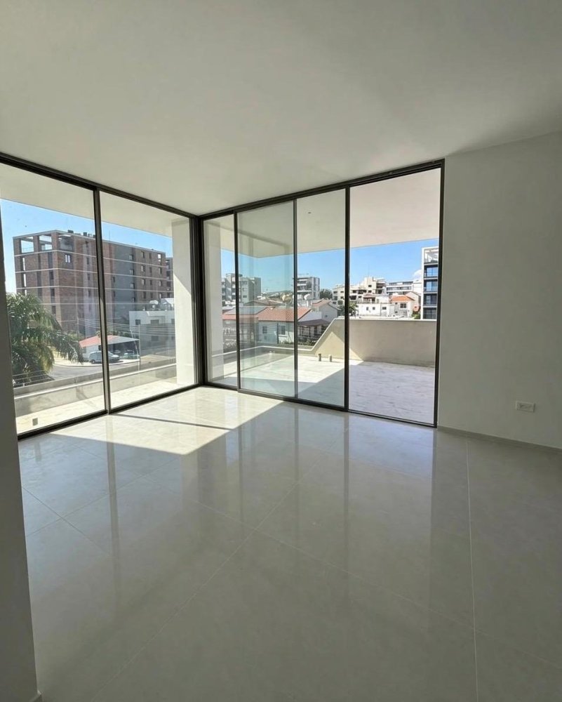 2 bedrooms Apartment in Germasogeia, Limassol, Cyprus No. 62216