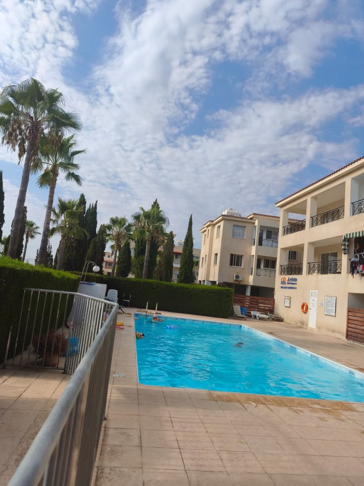 3 bedrooms Apartment in Chloraka, Paphos, Cyprus No. 61937